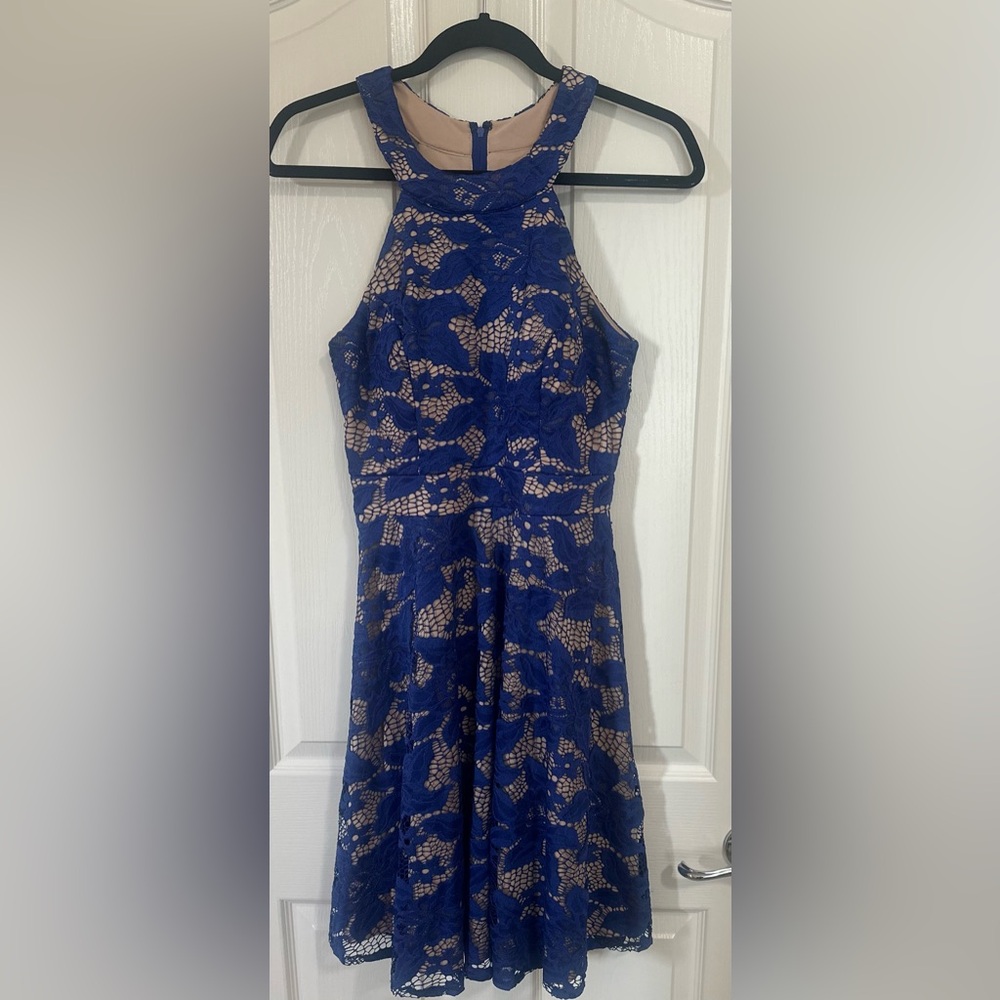 NWT Women’s INC High Neck Blue Cream Overlay Short Dress. Size 4.